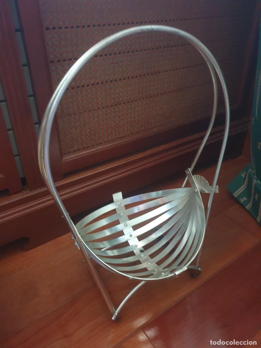 Antig&uuml;edades: PORTAMACETAS / FRUTERO VINTAGE ACERO CROMADO MID-CENTURY