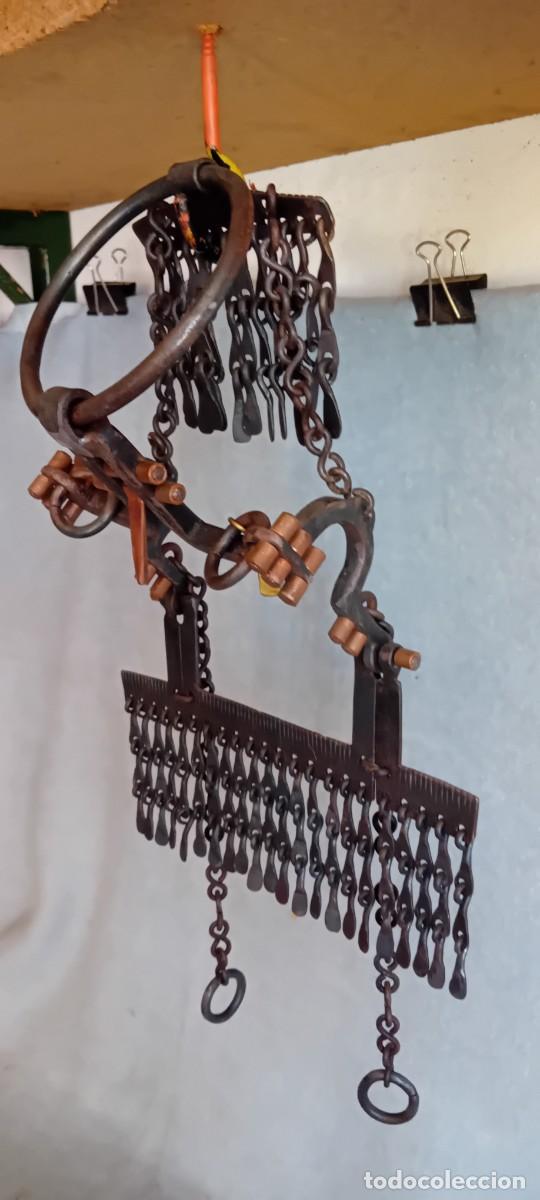 Antig&uuml;edades: Gran bocado en hierro para caballo. - Foto 5