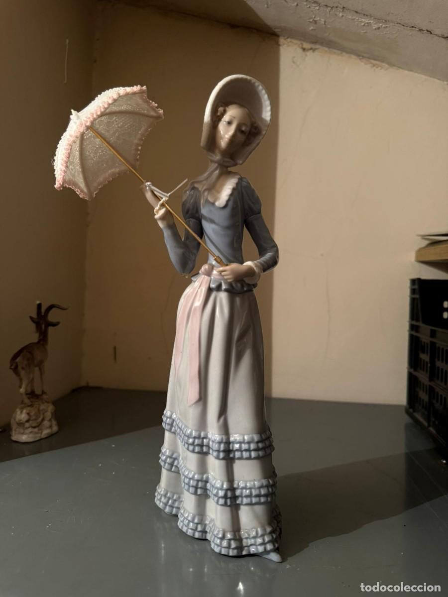 Antiquit&auml;ten: ESCULTURA DE PORCELANA. MUJER CON SOMBRILLA DE LLADRO