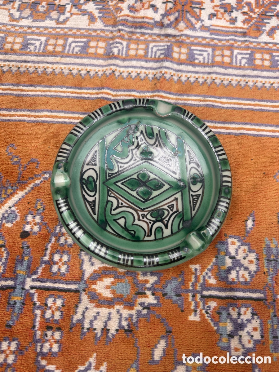 Antig&uuml;edades: cenicero vintage de cer&aacute;mica artesanal de Teruel