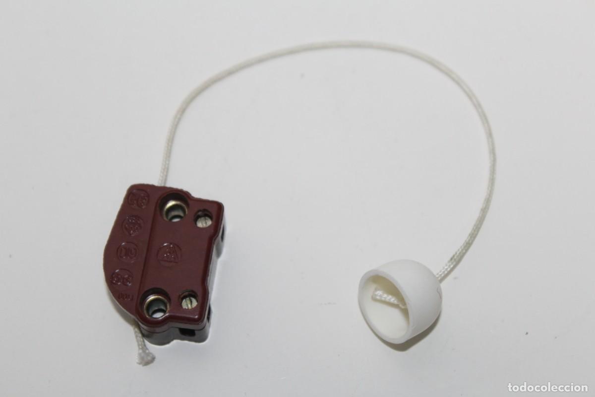 Antig&uuml;edades: ANTIGUO INTERRUPTOR CON CORDON