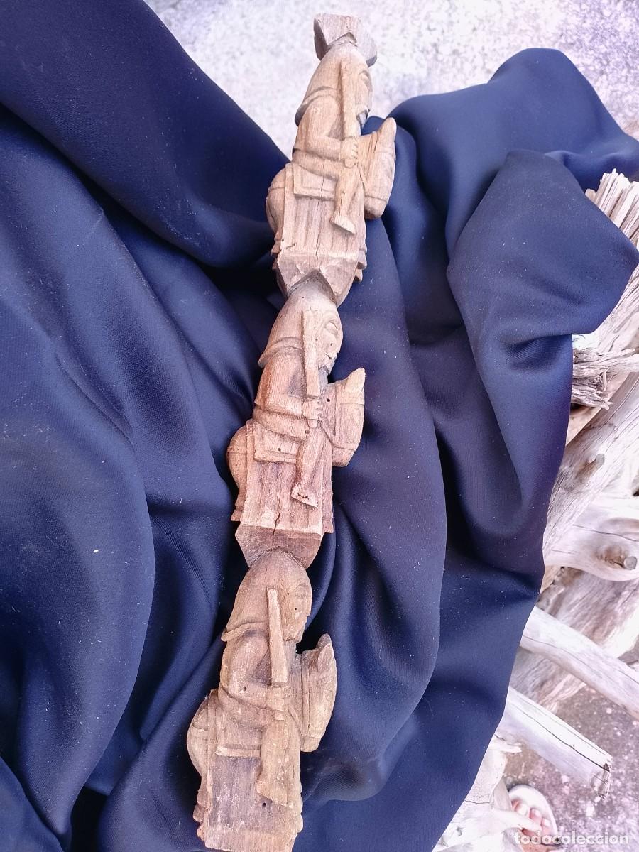 Antig&uuml;edades: Antigua talla madera artesanal templarios