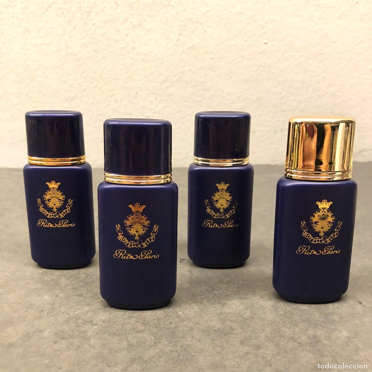 Antig&uuml;edades: HOTEL RITZ PARIS - LOTE DE 4 BOTELLAS CON GEL DE BA&Ntilde;O, LECHE DE CUERPO Y CHAMP&Uacute; - HOTEL LUJO / 1987