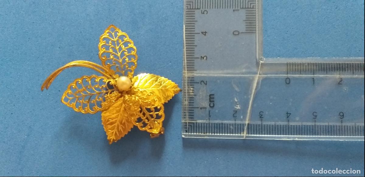 Antig&uuml;edades: Antiguo broche dorado. Forma de flor. - Foto 6