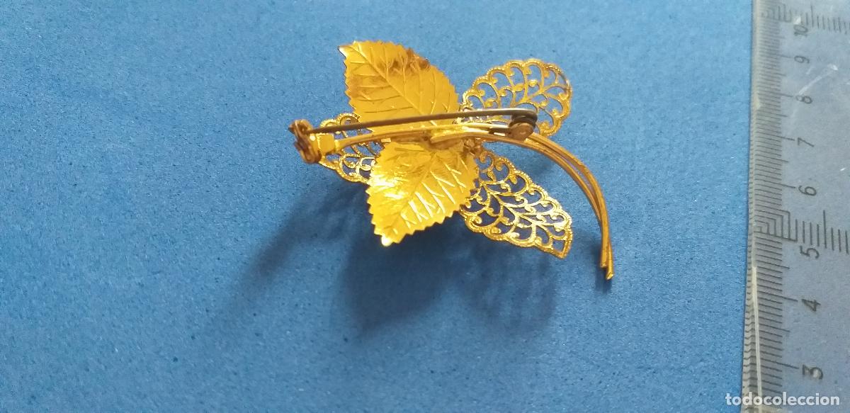 Antig&uuml;edades: Antiguo broche dorado. Forma de flor. - Foto 7