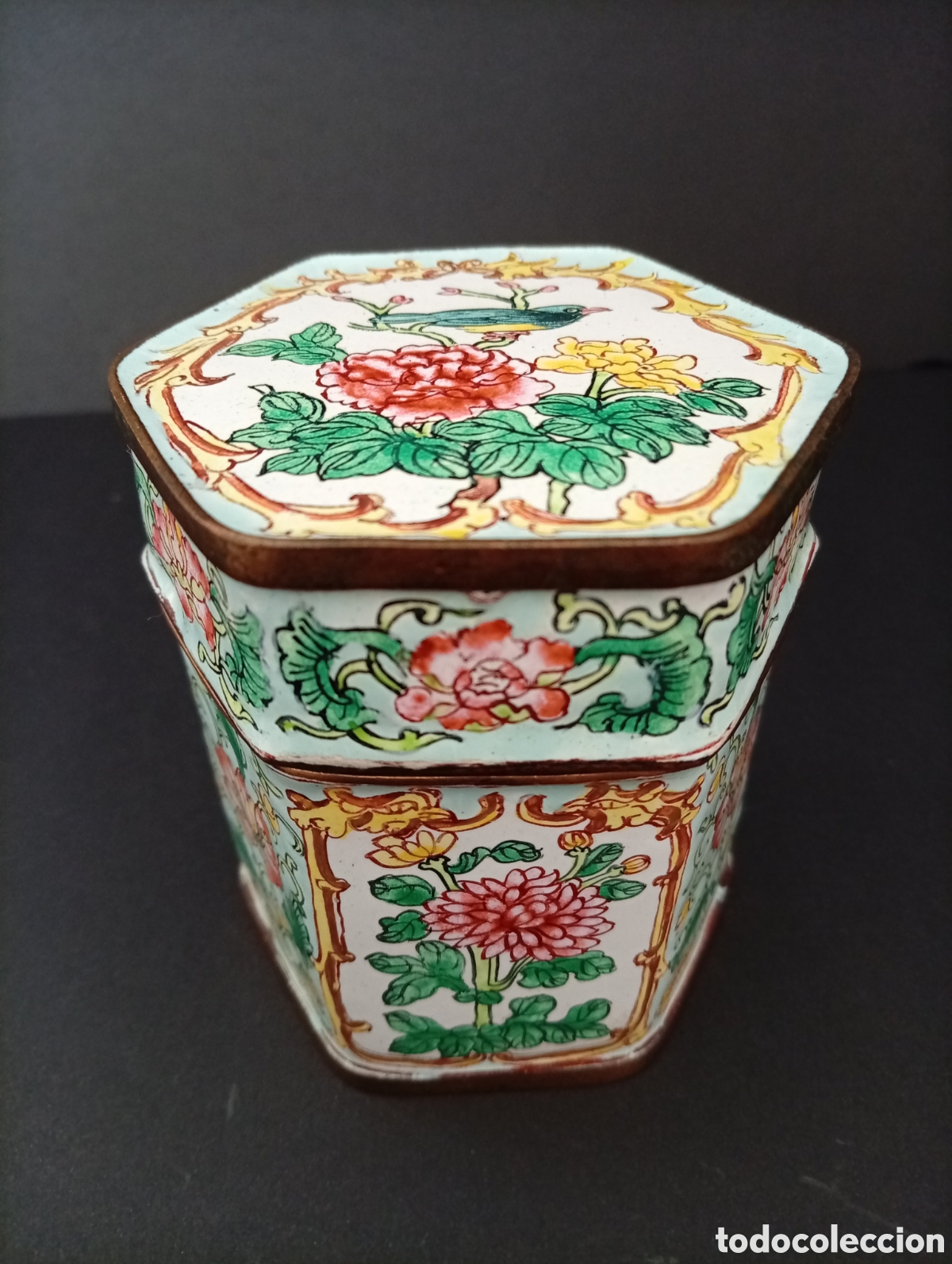 Antig&uuml;edades: Preciosa caja de t&eacute; con tapa de China