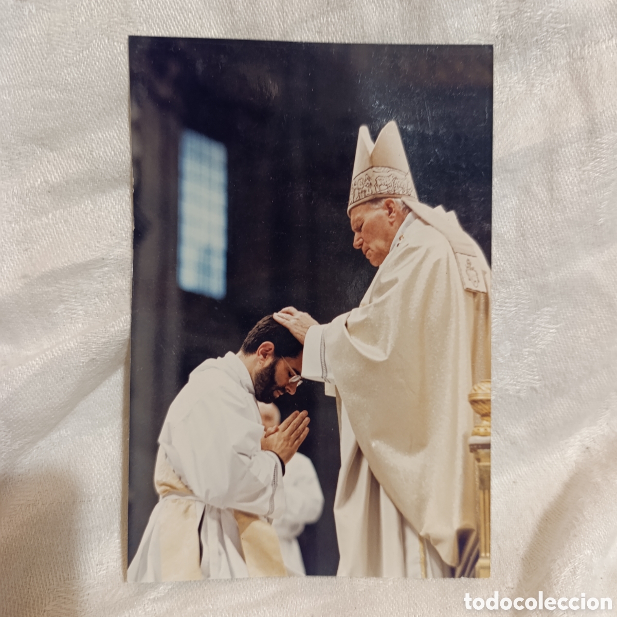 Antig&uuml;edades: Fotograf&iacute;a Original Vaticano - San Juan Pablo II - Ordenaci&oacute;n Sacerdotal - Sello Arturo Mari