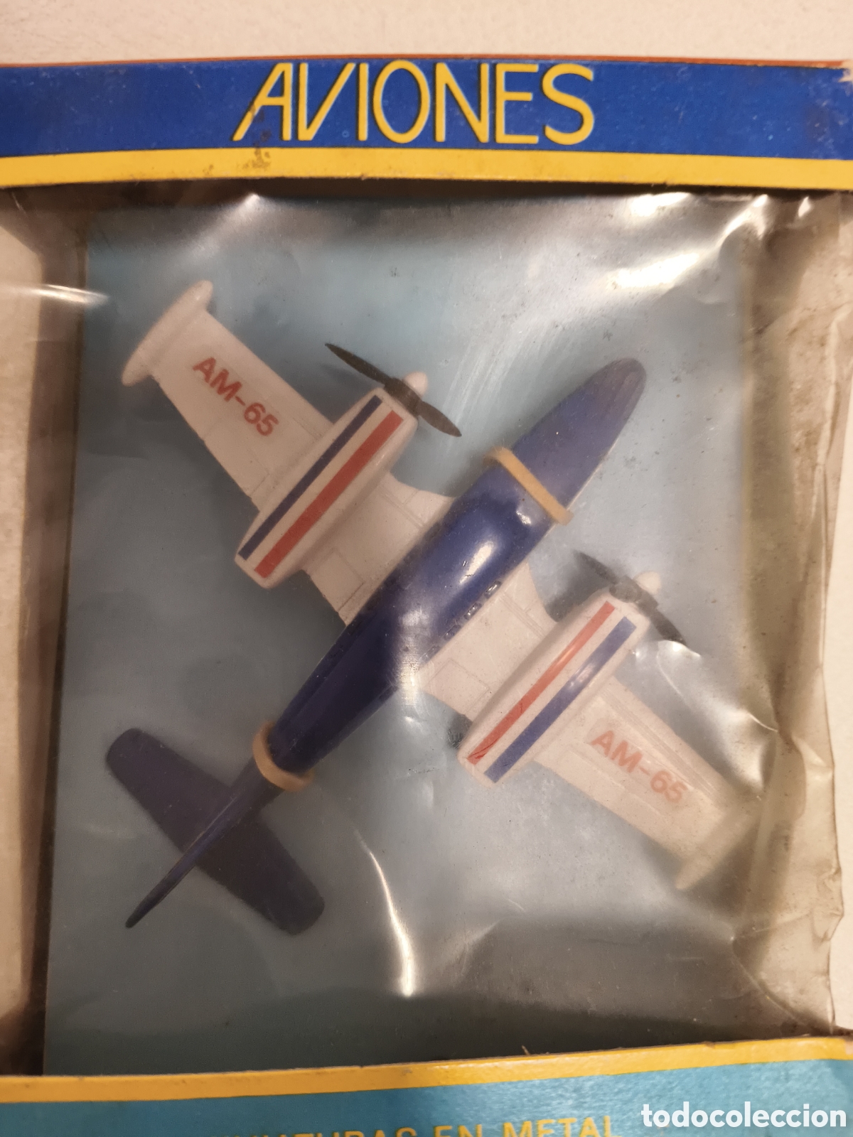 Antig&uuml;edades: Avi&oacute;n miniatura en metal AM-65