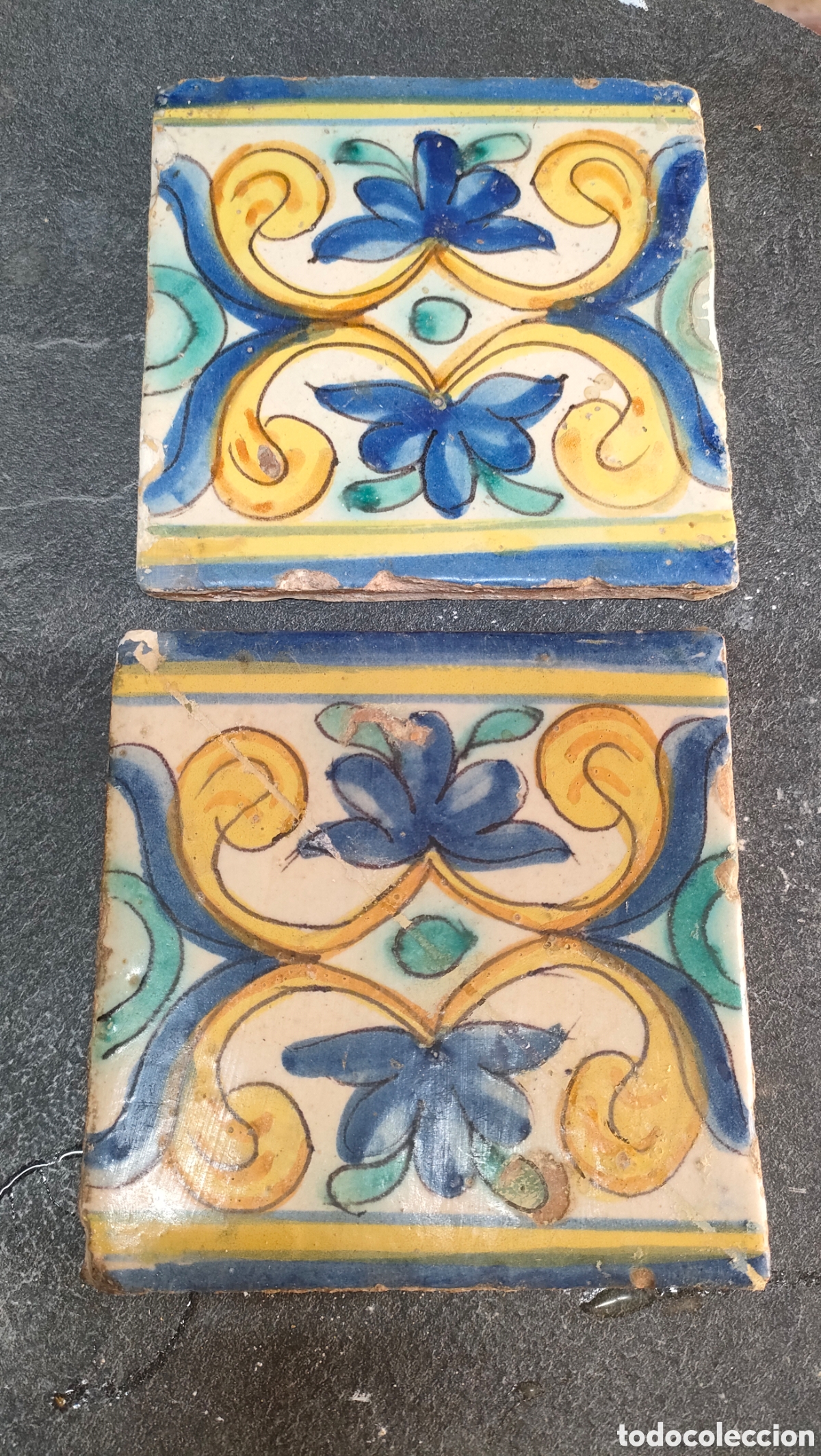 Antig&uuml;edades: 2 Azulejos siglo XVIII