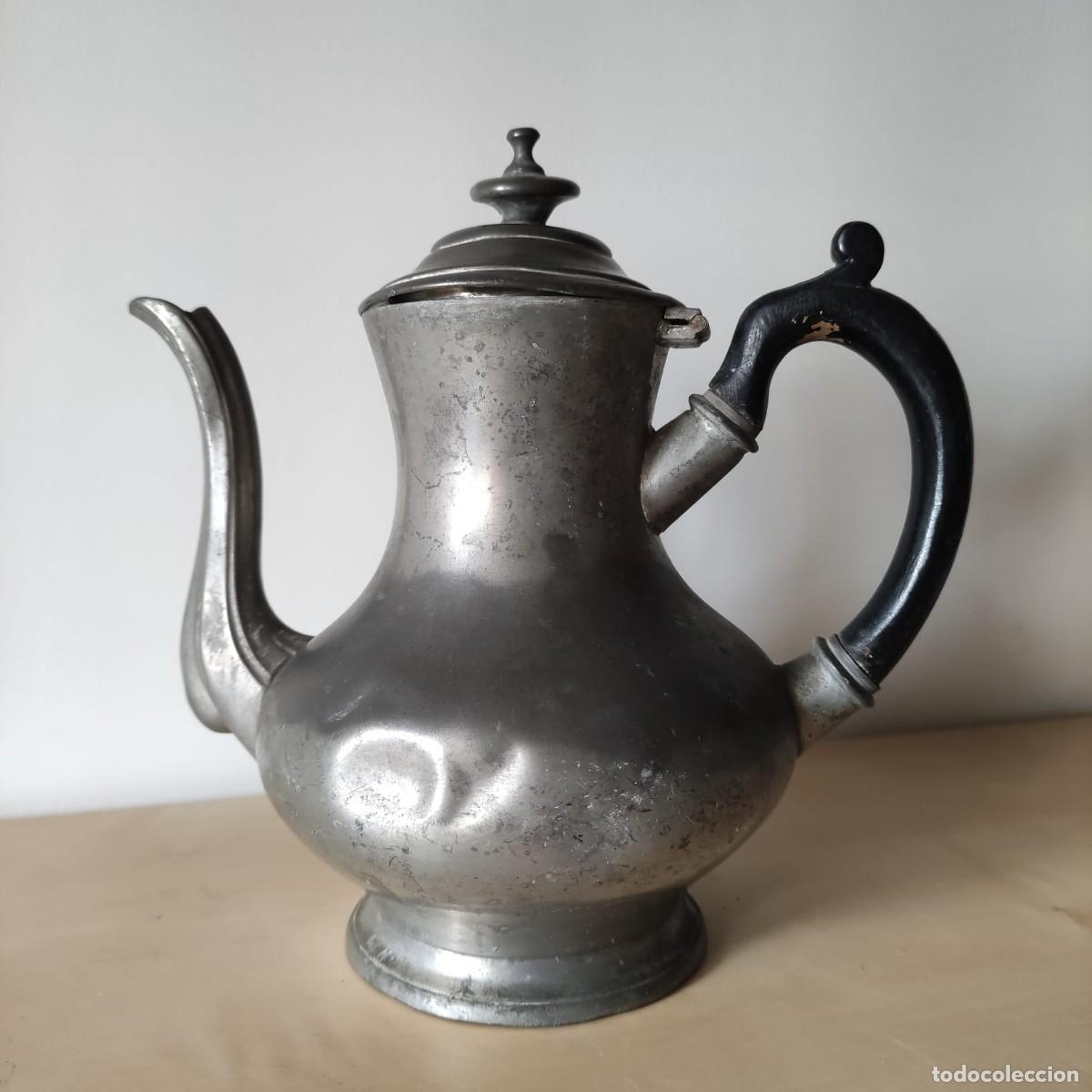Antig&uuml;edades: Tetera estilo victoriano de Sheffield. Best Metal. Britannia metal. Pewter