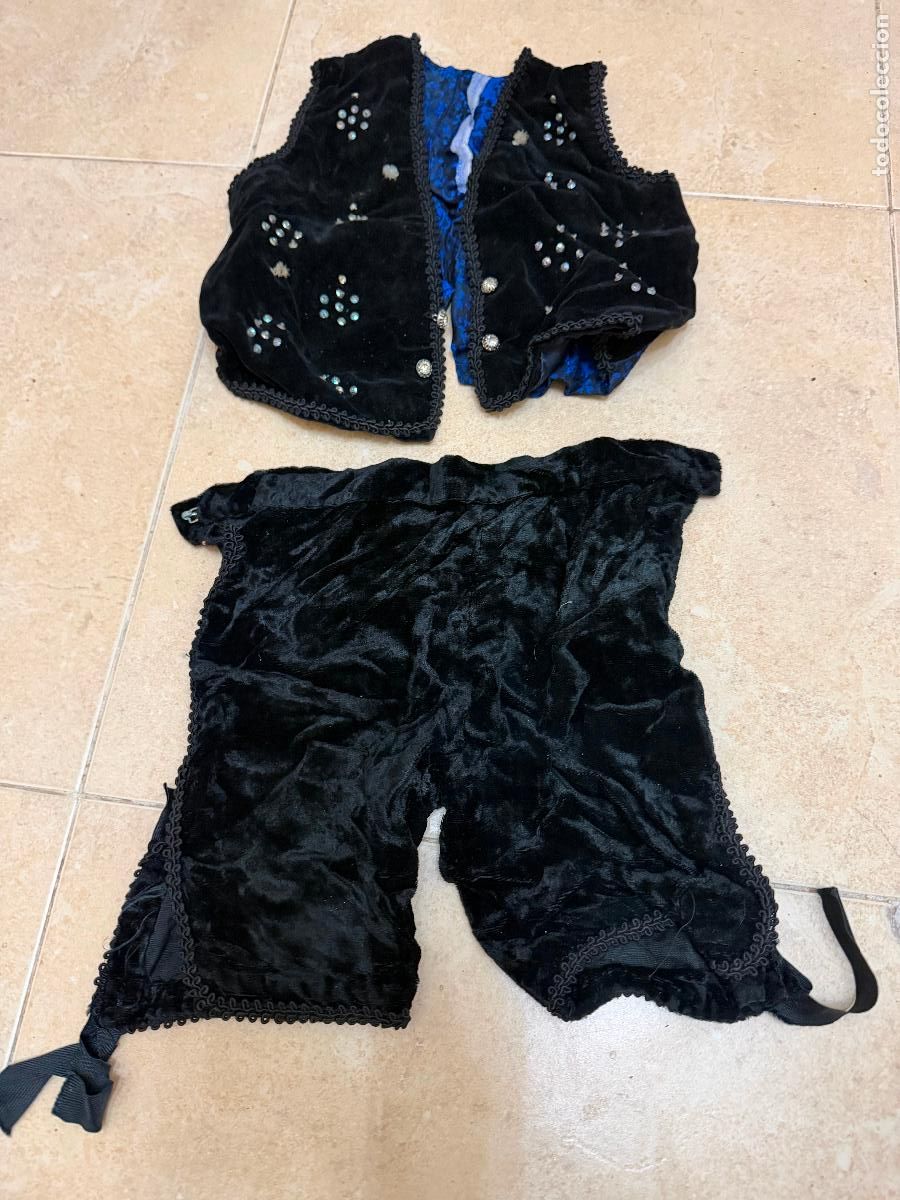 Antig&uuml;edades: Traje de baturro de ni&ntilde;o