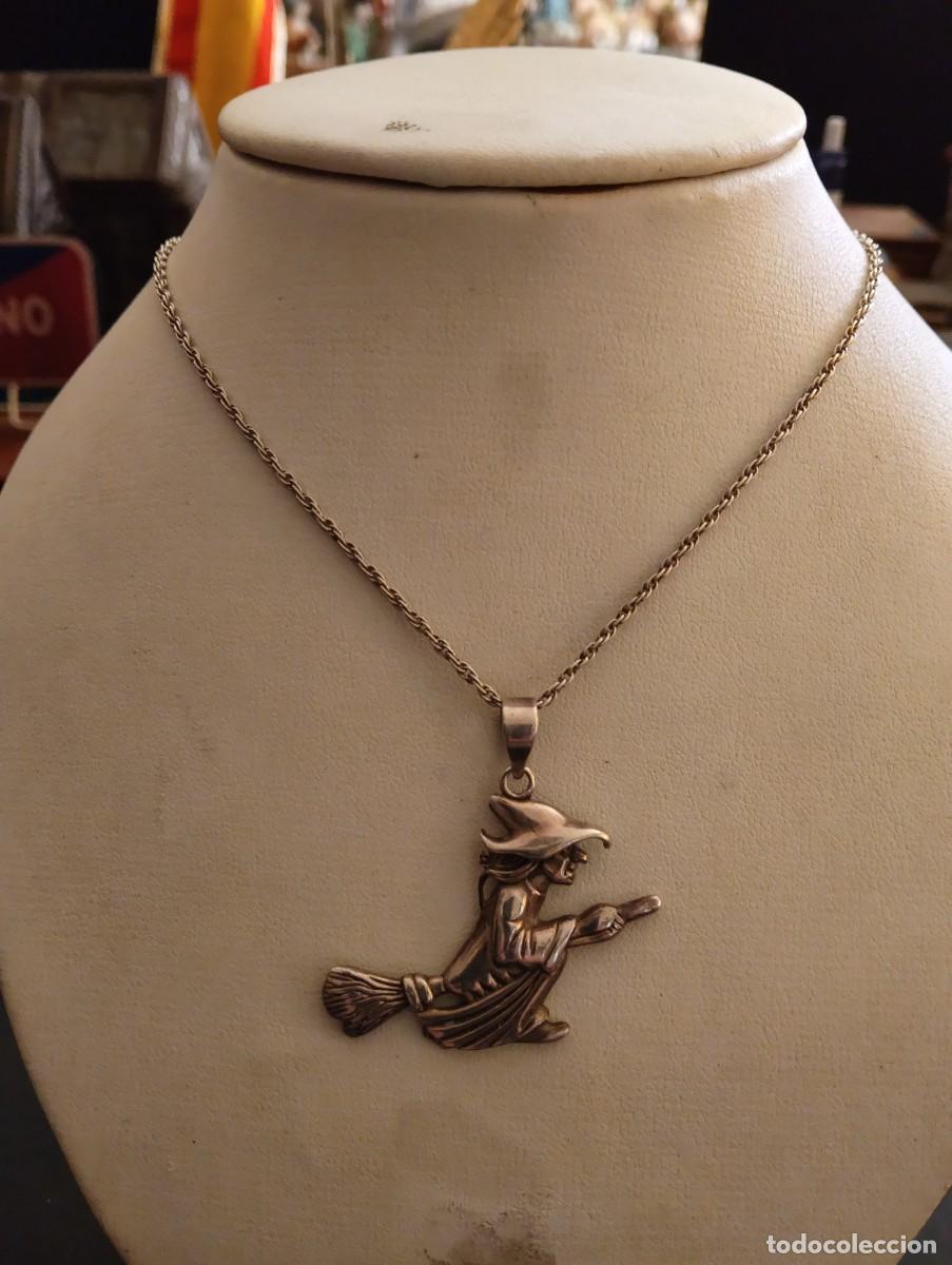 Antig&uuml;edades: BONITO COLGANTE EN PLATA DE LEY 925 - BRUJA CON ESCOBA