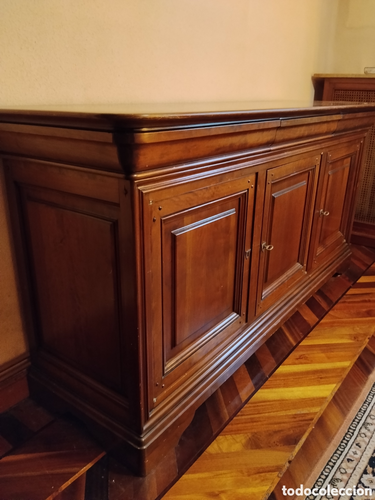 Antig&uuml;edades: APARADOR MADERA MACIZA DE CEREZO - Foto 2