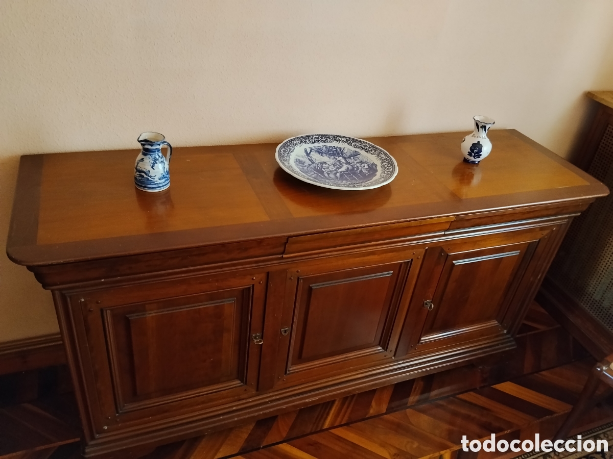Antig&uuml;edades: APARADOR MADERA MACIZA