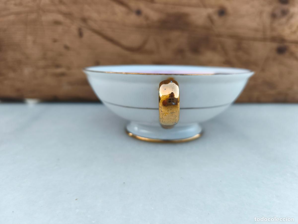 Antig&uuml;edades: Cuenco de consom&eacute; de porcelana Limoges. - Foto 4
