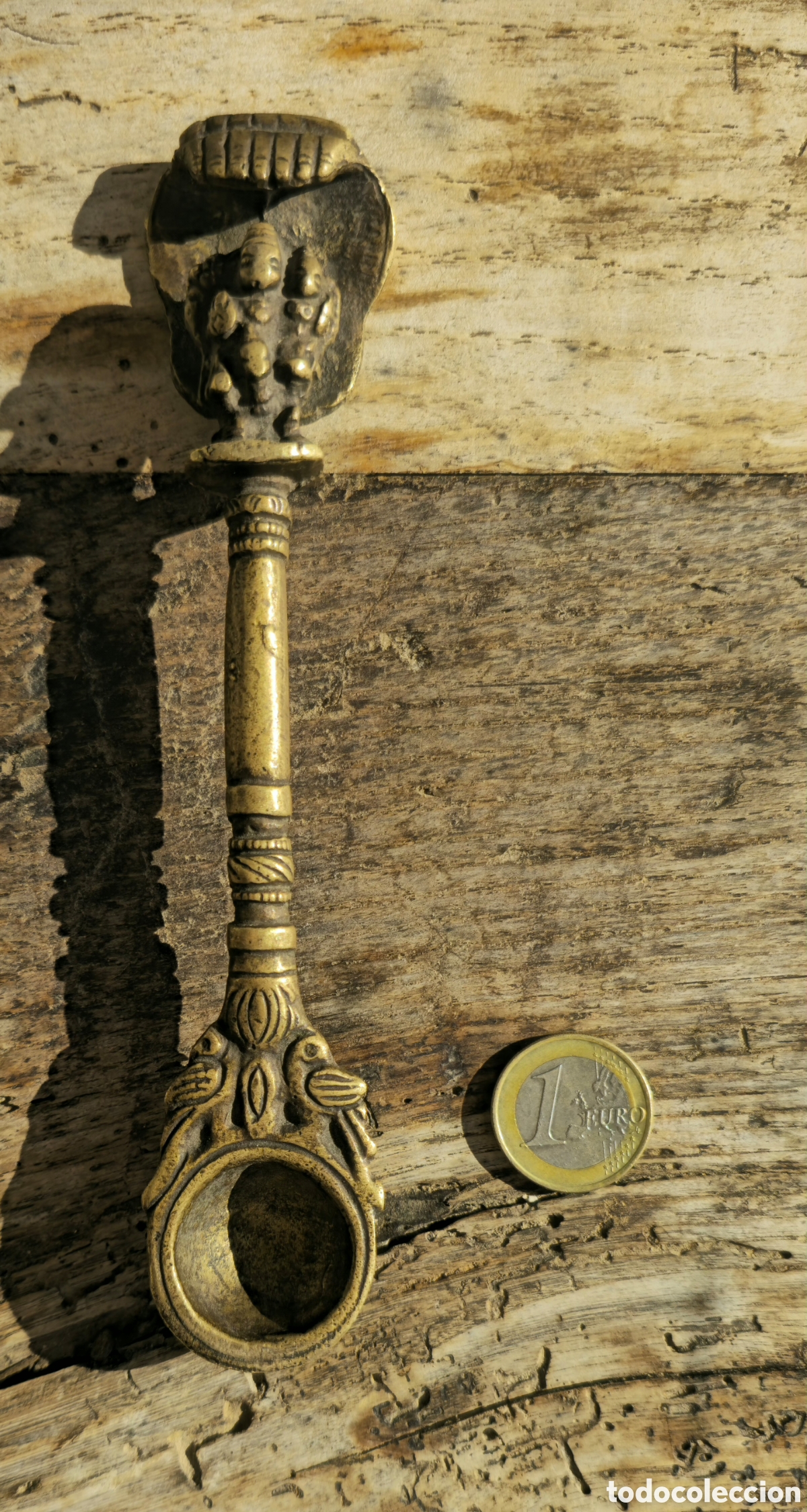 Antig&uuml;edades: Antigua cuchara bronce