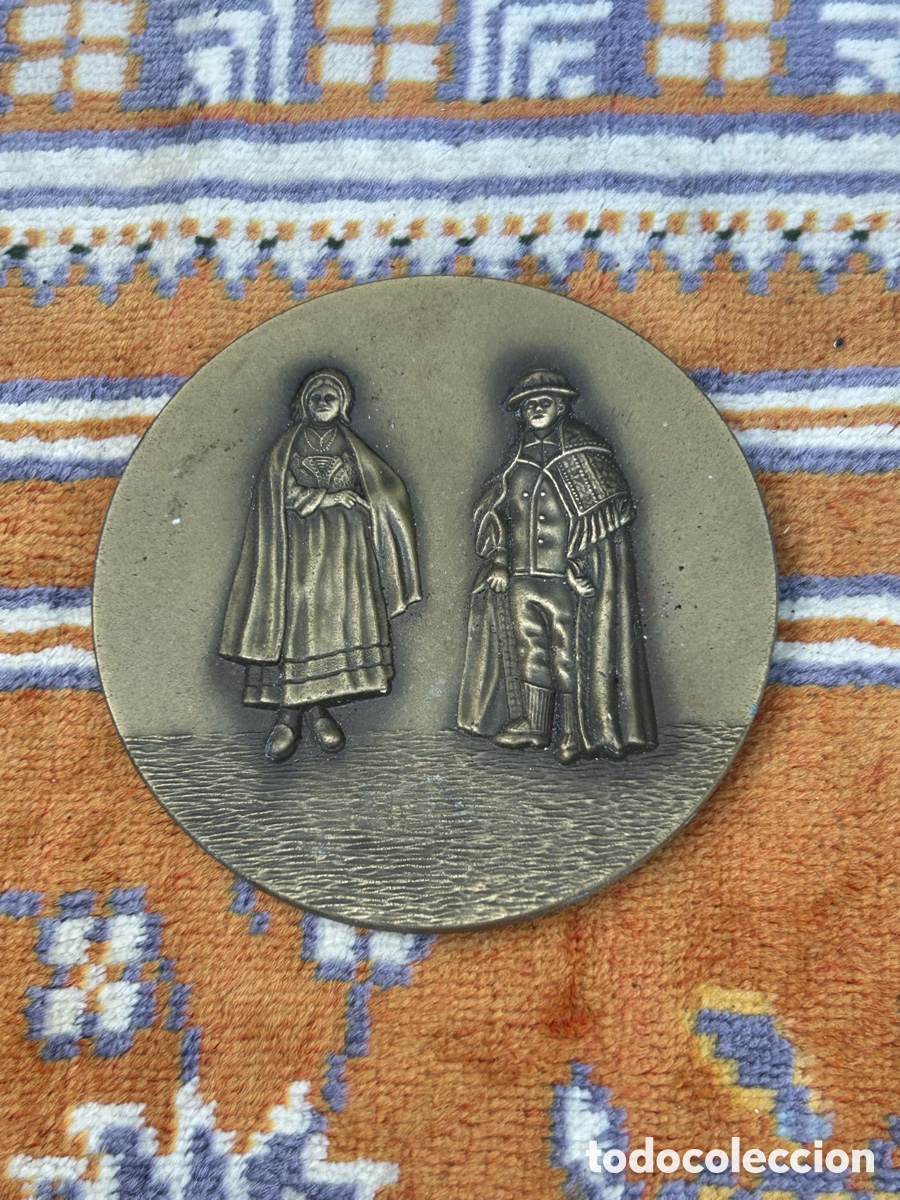 Antig&uuml;edades: placa bronce &rdquo;CIDADE DE MIRANDA DO DOURO&rdquo;) - Foto 2