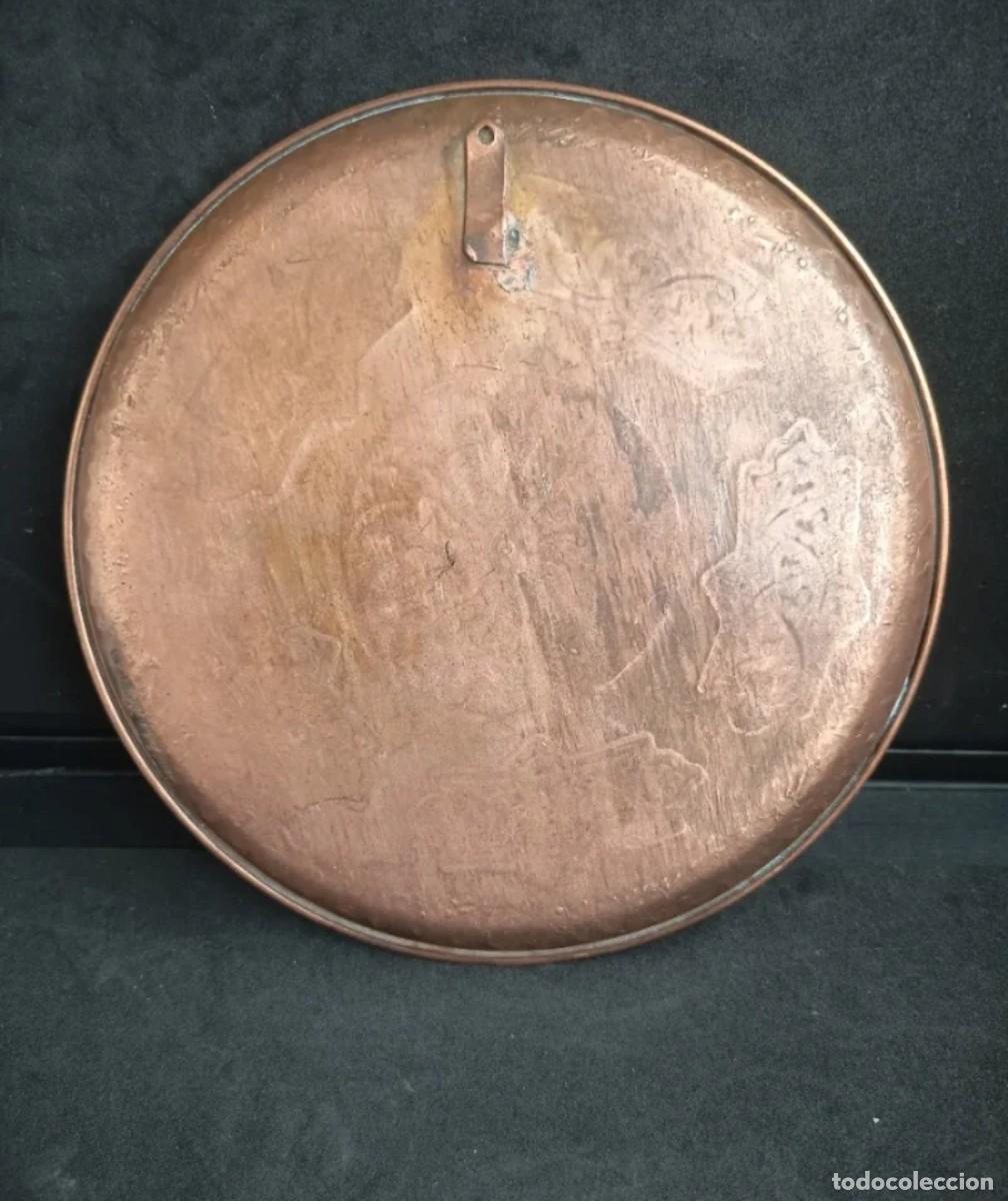 Antig&uuml;edades: Plato decorativo de cobre - Foto 3
