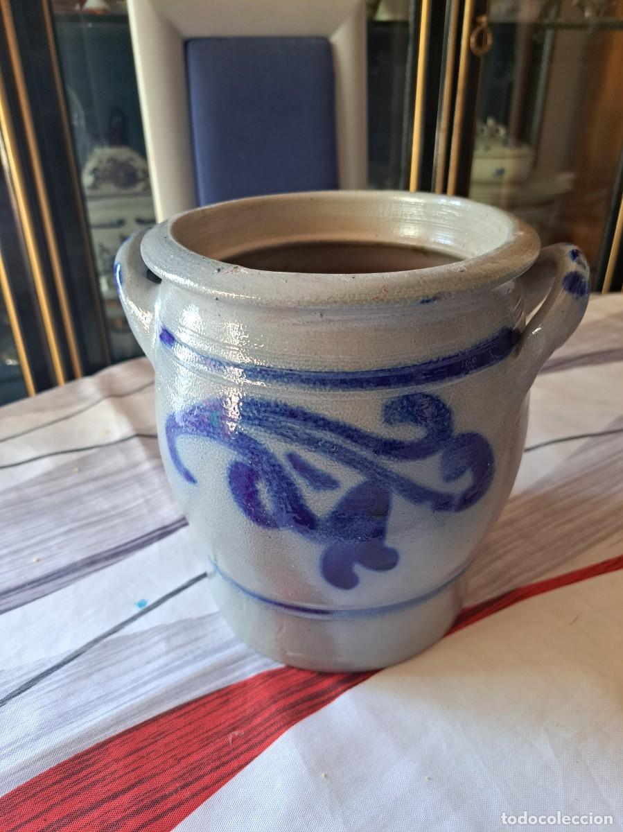 Antig&uuml;edades: antigua orza de gres, decorada en gris y azul. para conservas. - Foto 6