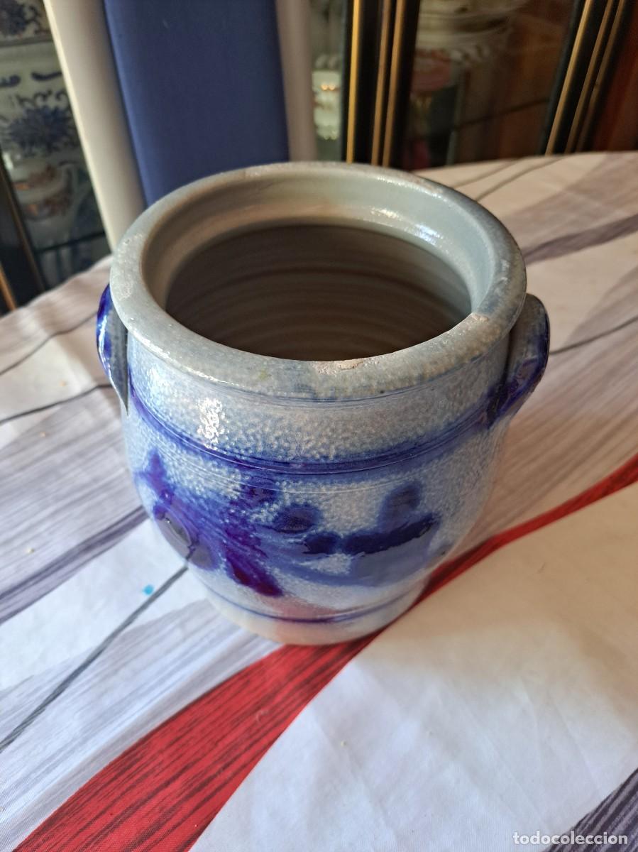 Antig&uuml;edades: antigua orza de gres, decorada en gris y azul. para conservas. - Foto 3