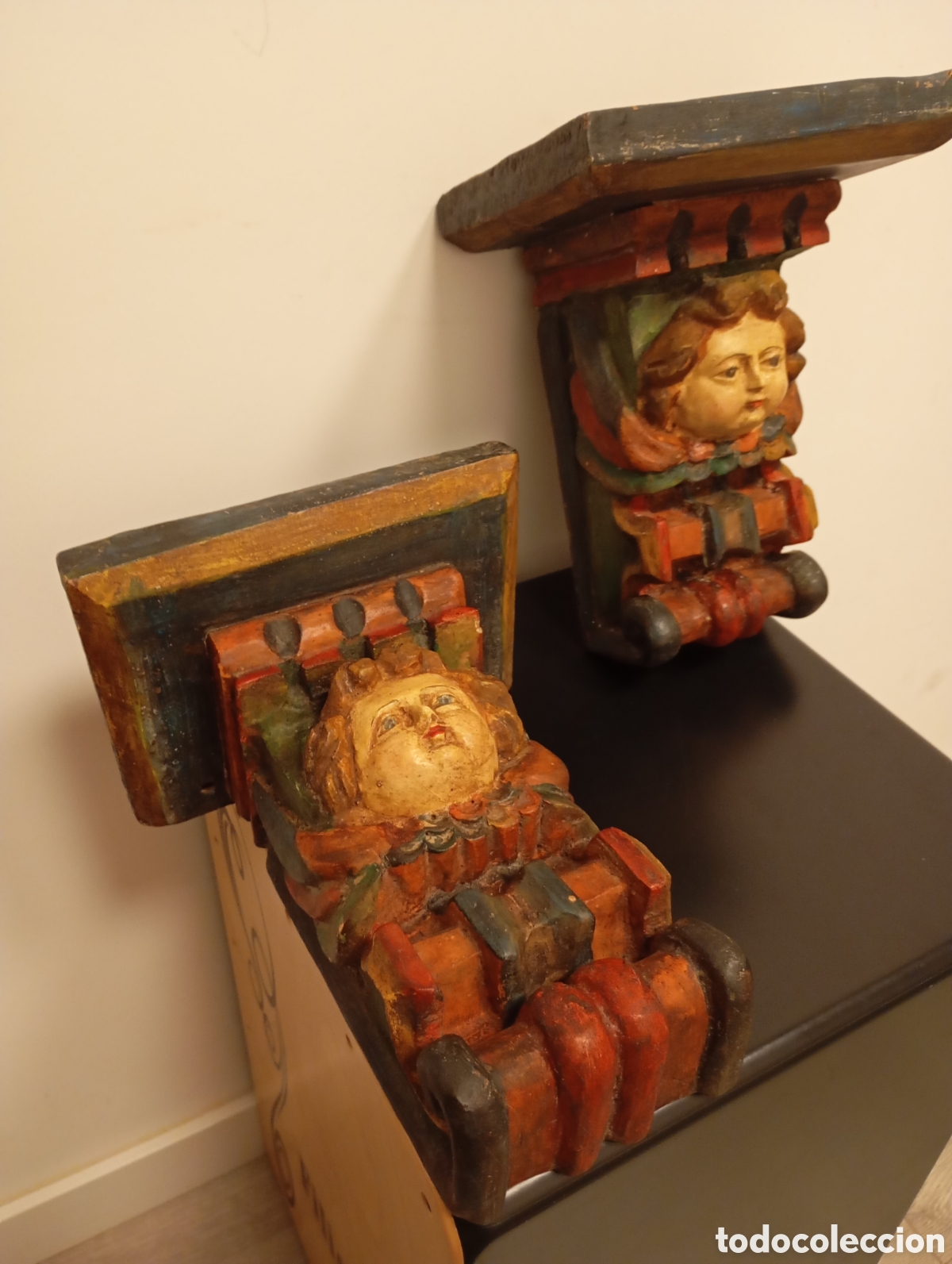 Antig&uuml;edades: Pareja de M&eacute;nsulas policromadas - Foto 3
