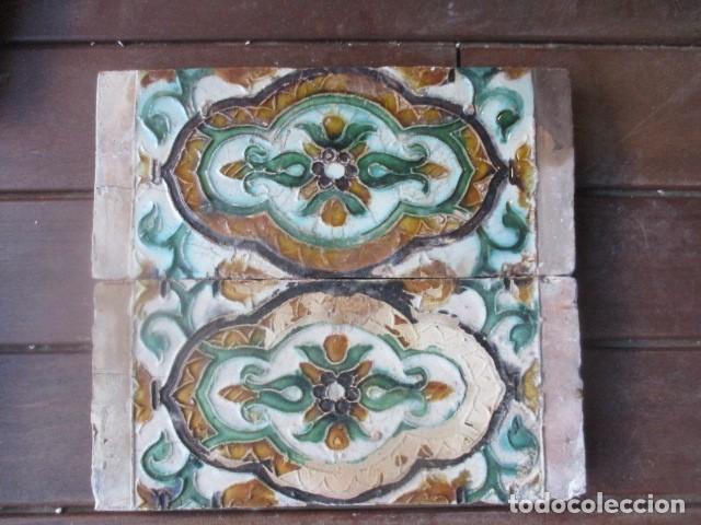 Antig&uuml;edades: Pareja de azulejos del Siglo XVI