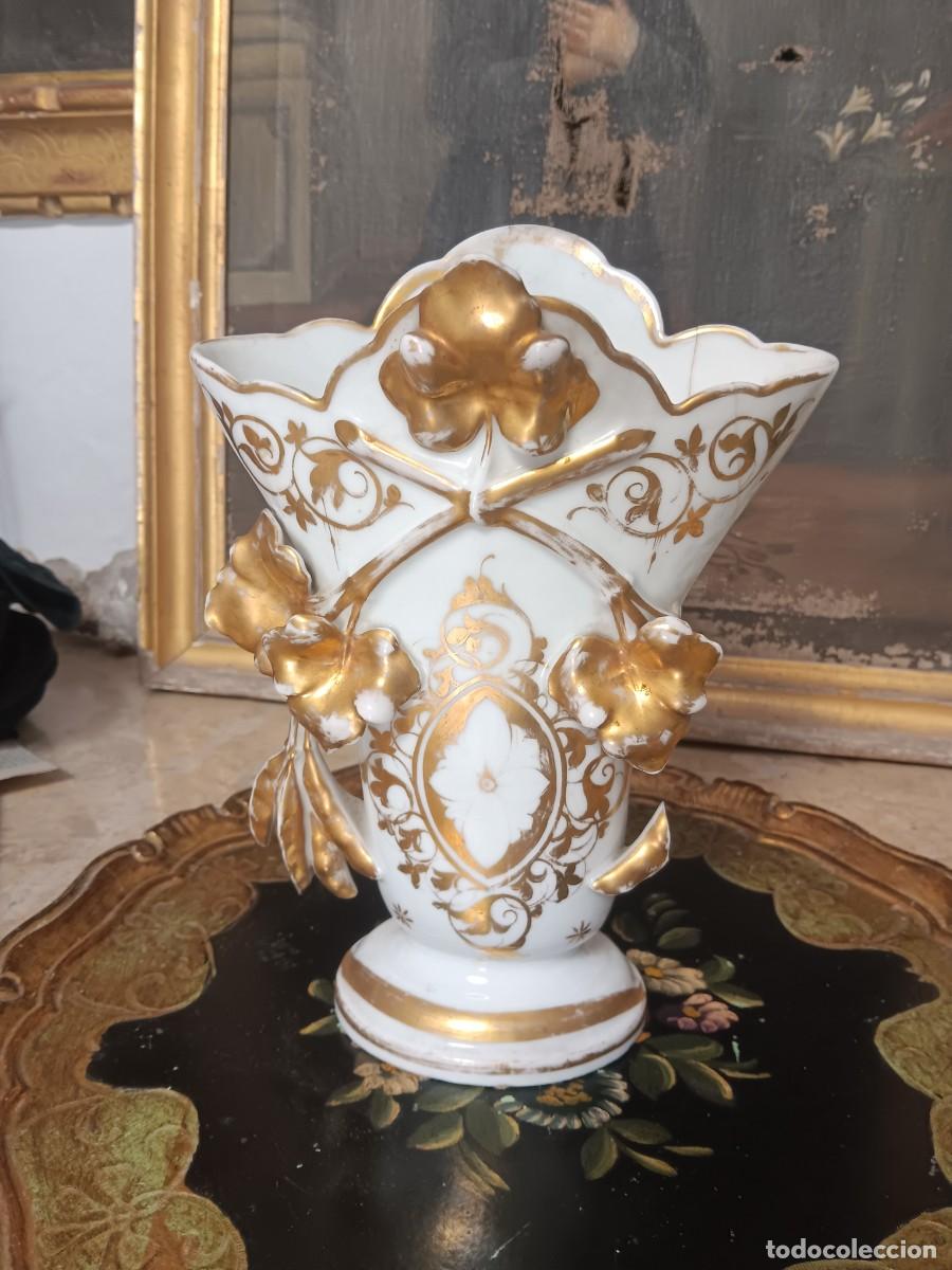 Antig&uuml;edades: jarr&oacute;n antiguo de porcelana de estilo Isabelino o de Viejo Par&iacute;s (tambi&eacute;n conocido como Vieux Paris)
