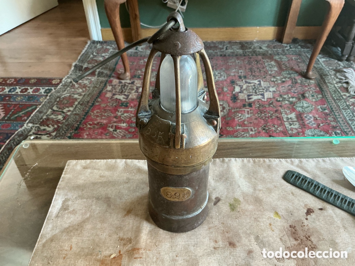 Antig&uuml;edades: L&aacute;mpara minero antigua