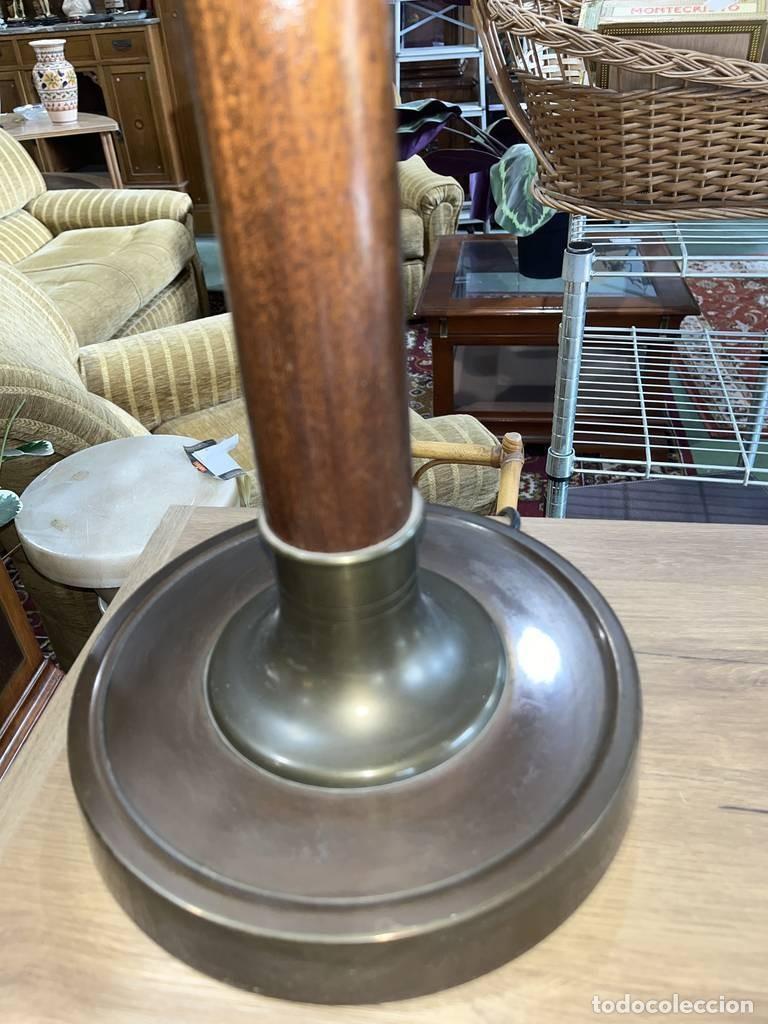Antig&uuml;edades: L&Aacute;MPARA DE MESA METALARTE - Foto 7