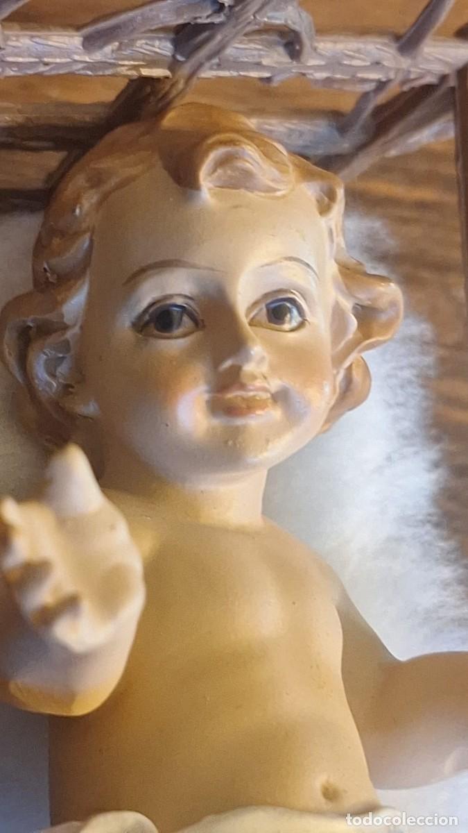 Antig&uuml;edades: Ni&ntilde;o Jes&uacute;s Jesusito en su cuna. Ojos de Cristal.