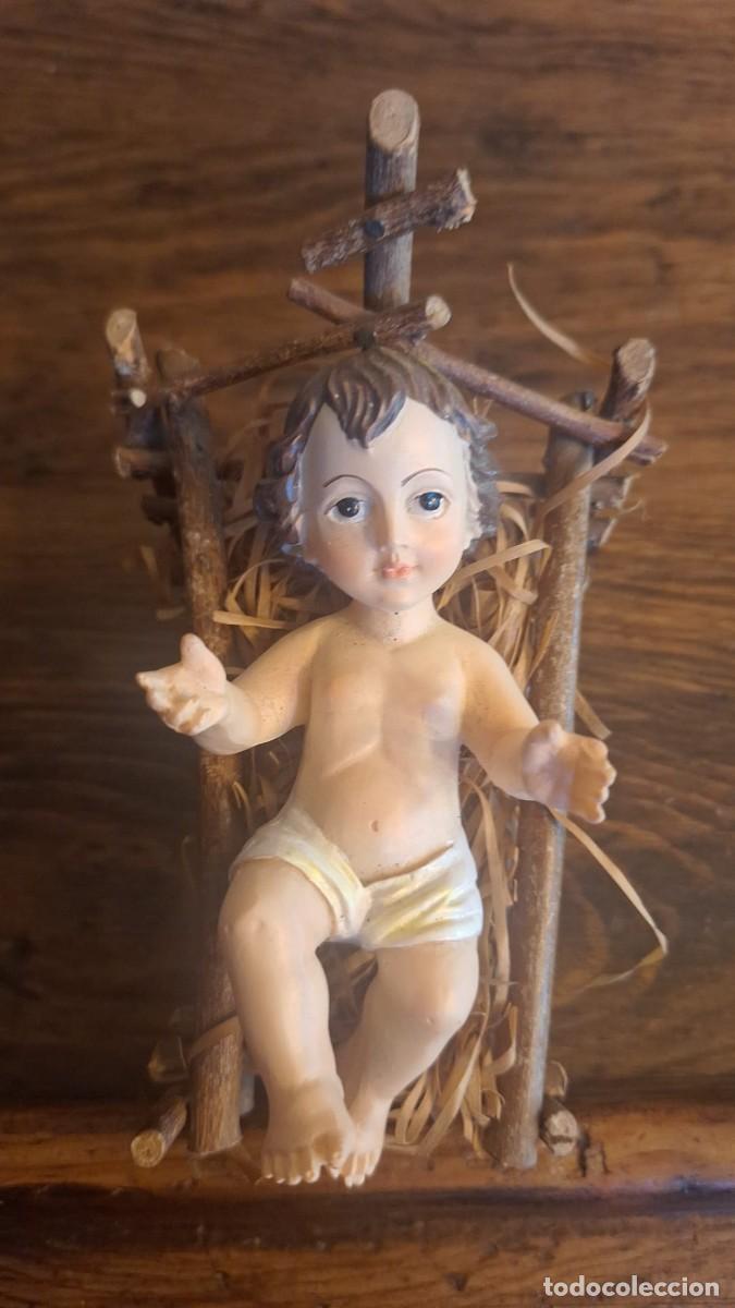 Antig&uuml;edades: Ni&ntilde;o Jes&uacute;s Jesusito en su cuna de Madera