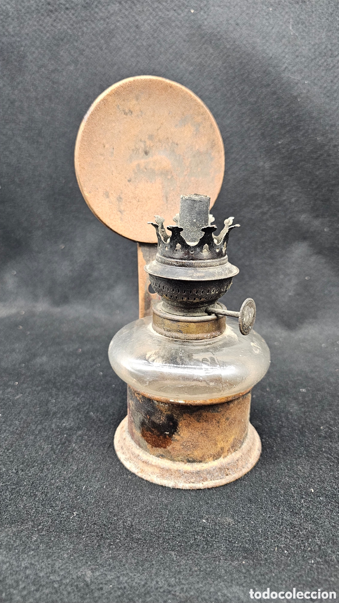 Antig&uuml;edades: quinqu&eacute; o l&aacute;mpara de aceite antigua de pared