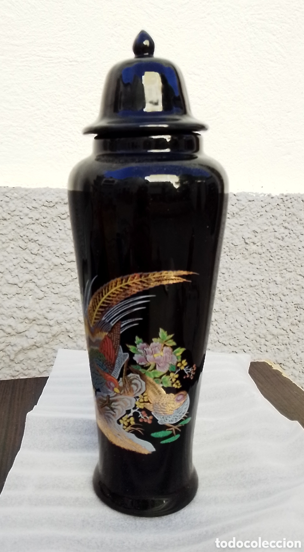 Antig&uuml;edades: Jarron de porcelana con dibujo