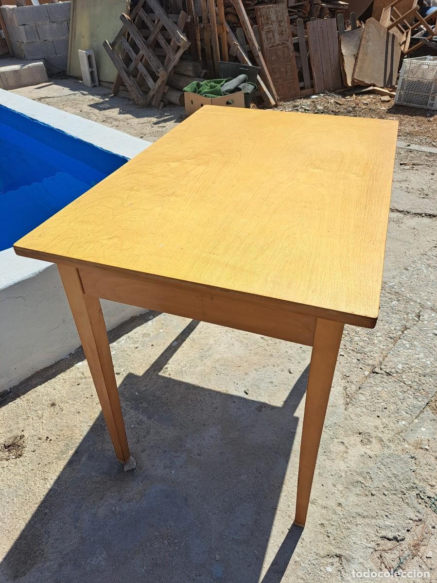 Antig&uuml;edades: Bonita mesa de tocinera con un caj&oacute;n. - Foto 5