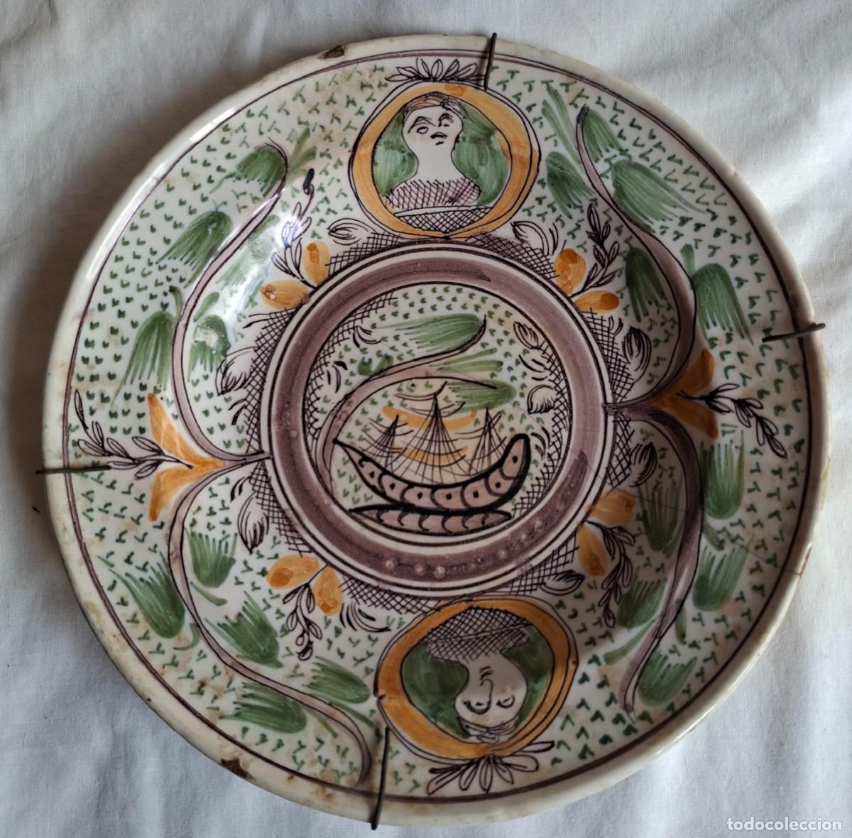 Oggetti Antichi: Antiguo plato de cer&aacute;mica de Manises, Siglo XIX,