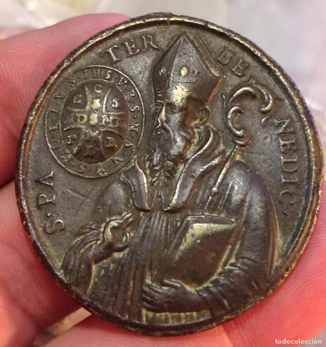 Antig&uuml;edades: XS- MONTSERRAT Medalla gran 29,5 g SENSE ANELLA Sant Benet