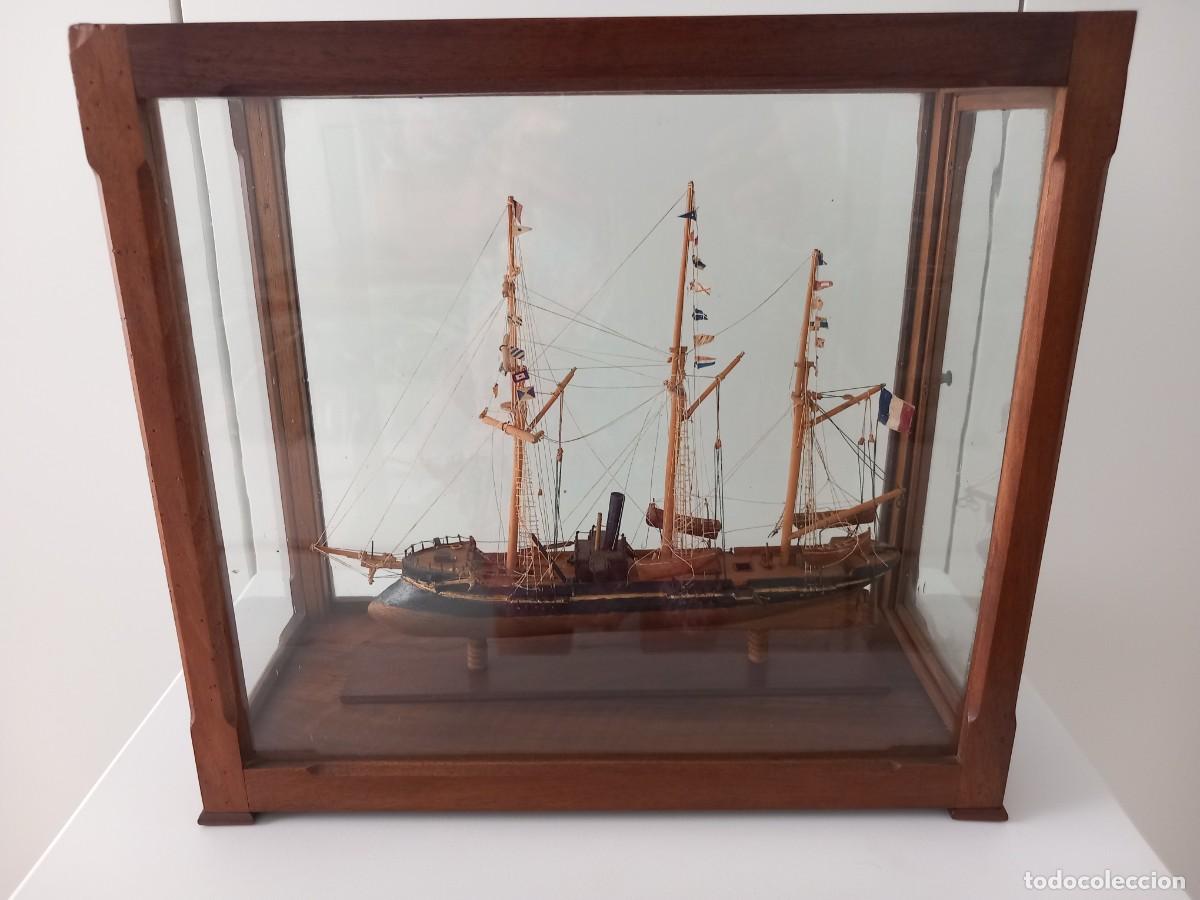 Antig&uuml;edades: Maqueta de barco con vitrina - Foto 2