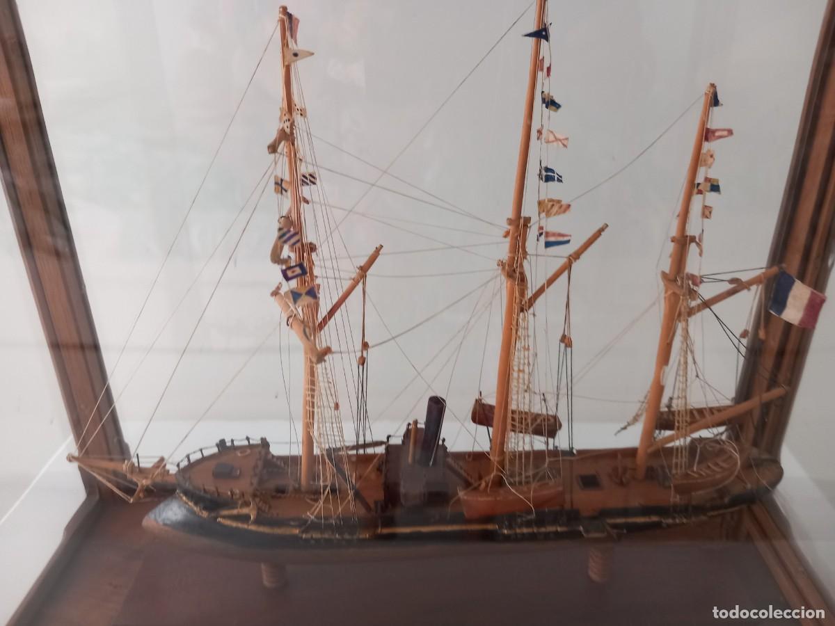 Antig&uuml;edades: Maqueta de barco con vitrina - Foto 3