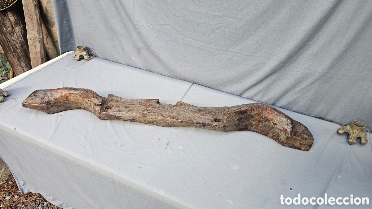Antig&uuml;edades: Antiguo yugo de madera