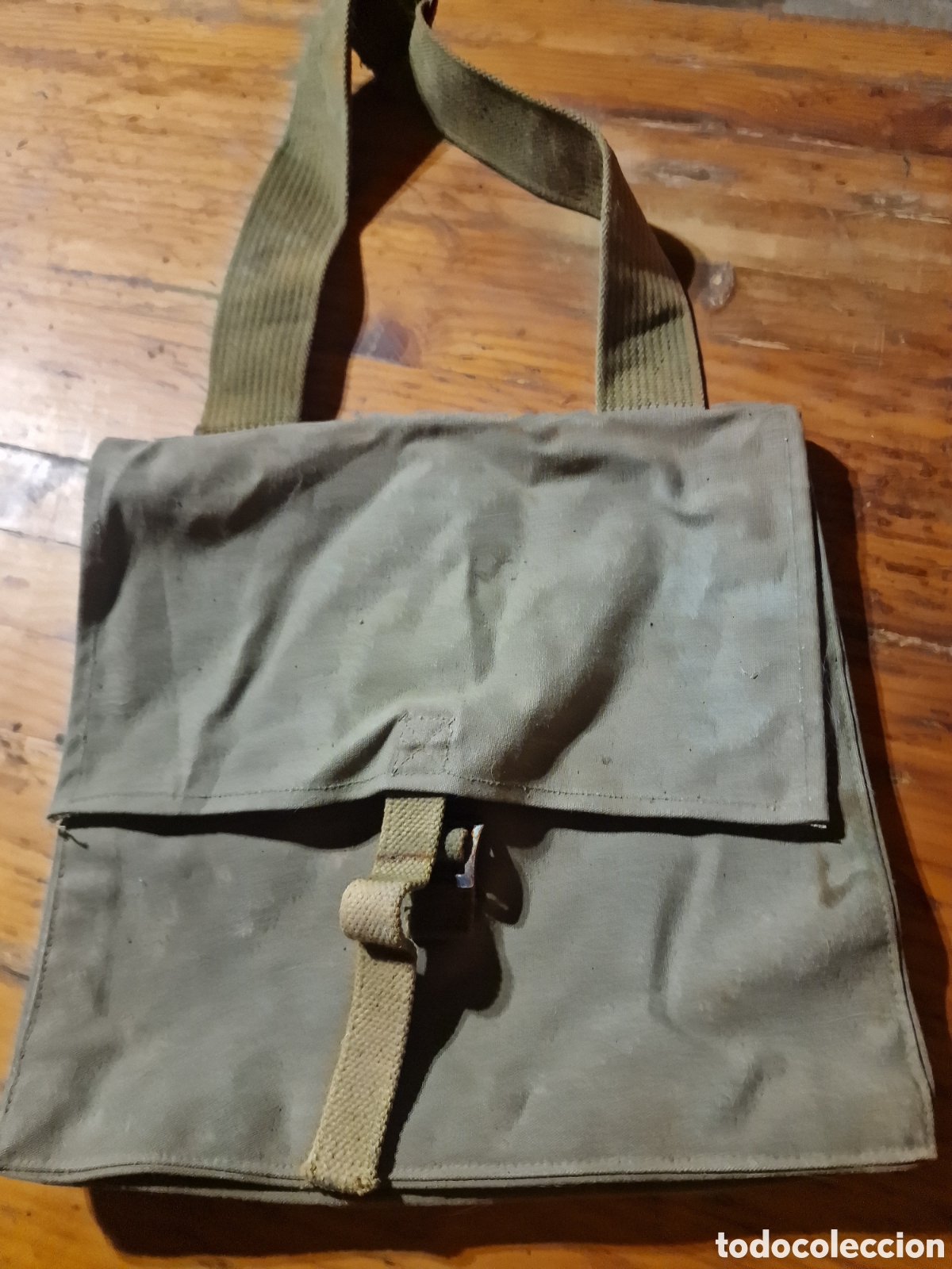 Antig&uuml;edades: Excelente macuto bandolera militar,a&ntilde;os 60-70, buen estado
