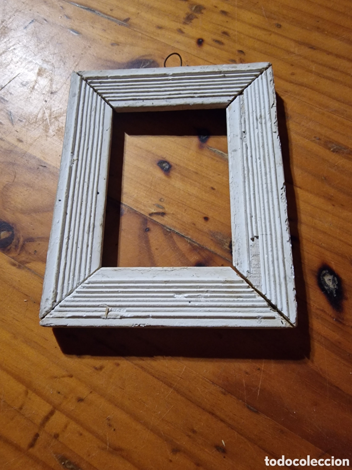 Antig&uuml;edades: Antiguo marco de madera ,medida 12cm,ver fotos