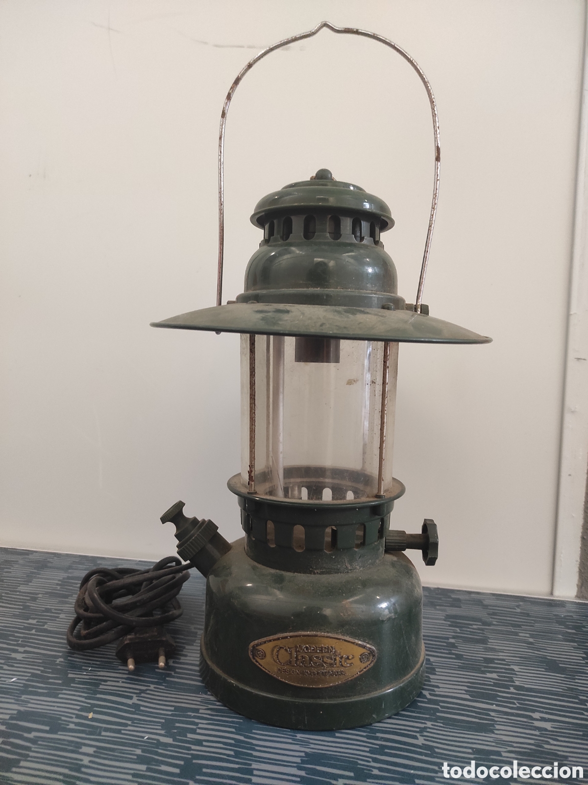 Antig&uuml;edades: Linterna de cable estilo Coleman