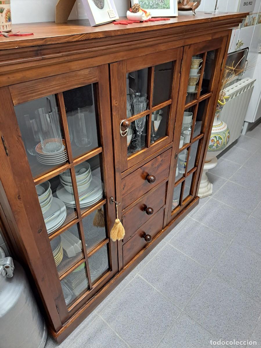 Antig&uuml;edades: vitrina platero con cajones - Foto 1