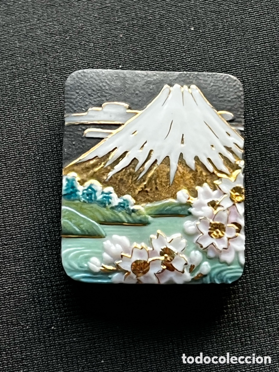 Antig&uuml;edades: Raro bot&oacute;n porcelana japonesa Toshikane