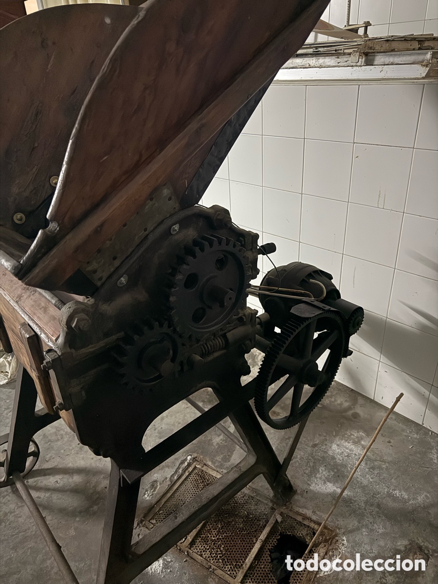 Antig&uuml;edades: Molino de vino de madera - Foto 3