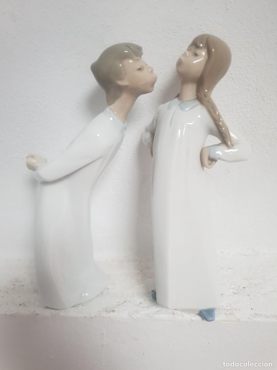 Antig&uuml;edades: Figuras lladro el beso pareja