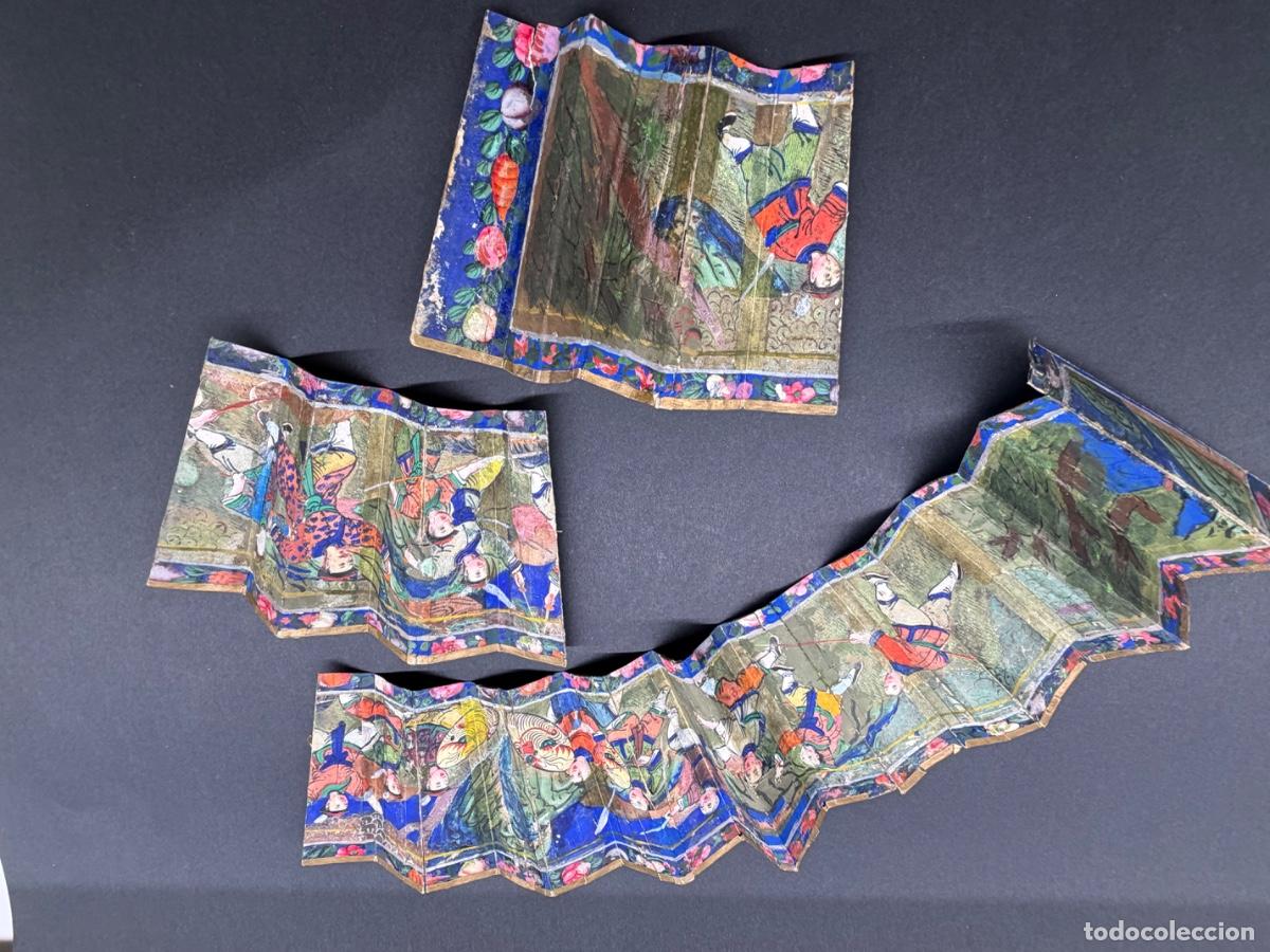 Antig&uuml;edades: ANTIGUO PA&Iacute;S DE ABANICO CHINO C&Aacute;RITAS TALLADAS TIPO MANT&Oacute;N DE MANILA PINTADO A MANO