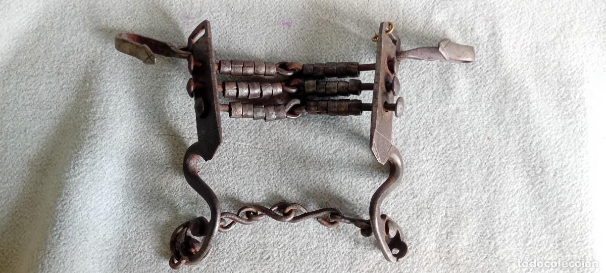 Antig&uuml;edades: Antiguo bocado de mula o caballo,en hierro.