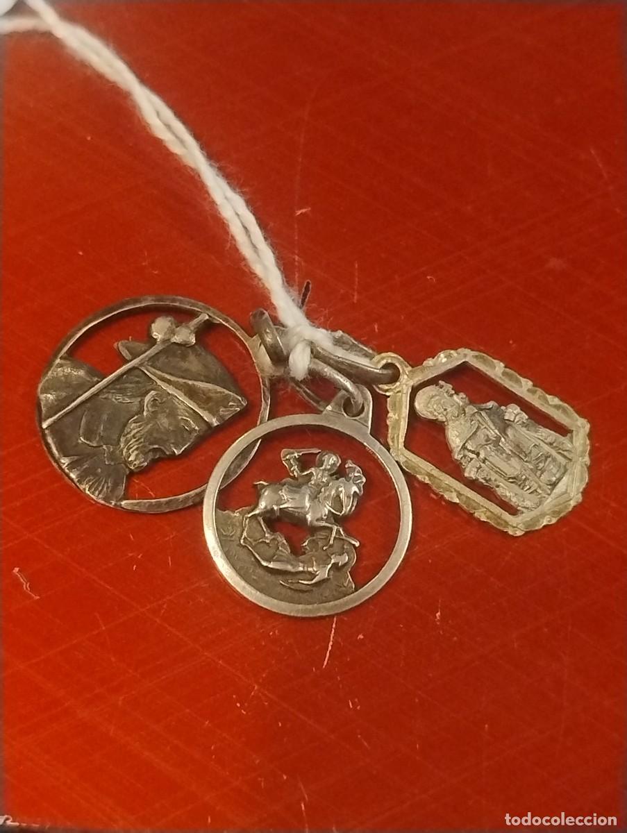 Antig&uuml;edades: Lote de 3 medallas religiosas antiguas de Santiago Apostol La mas grande 1,50 cm de di&aacute;metro