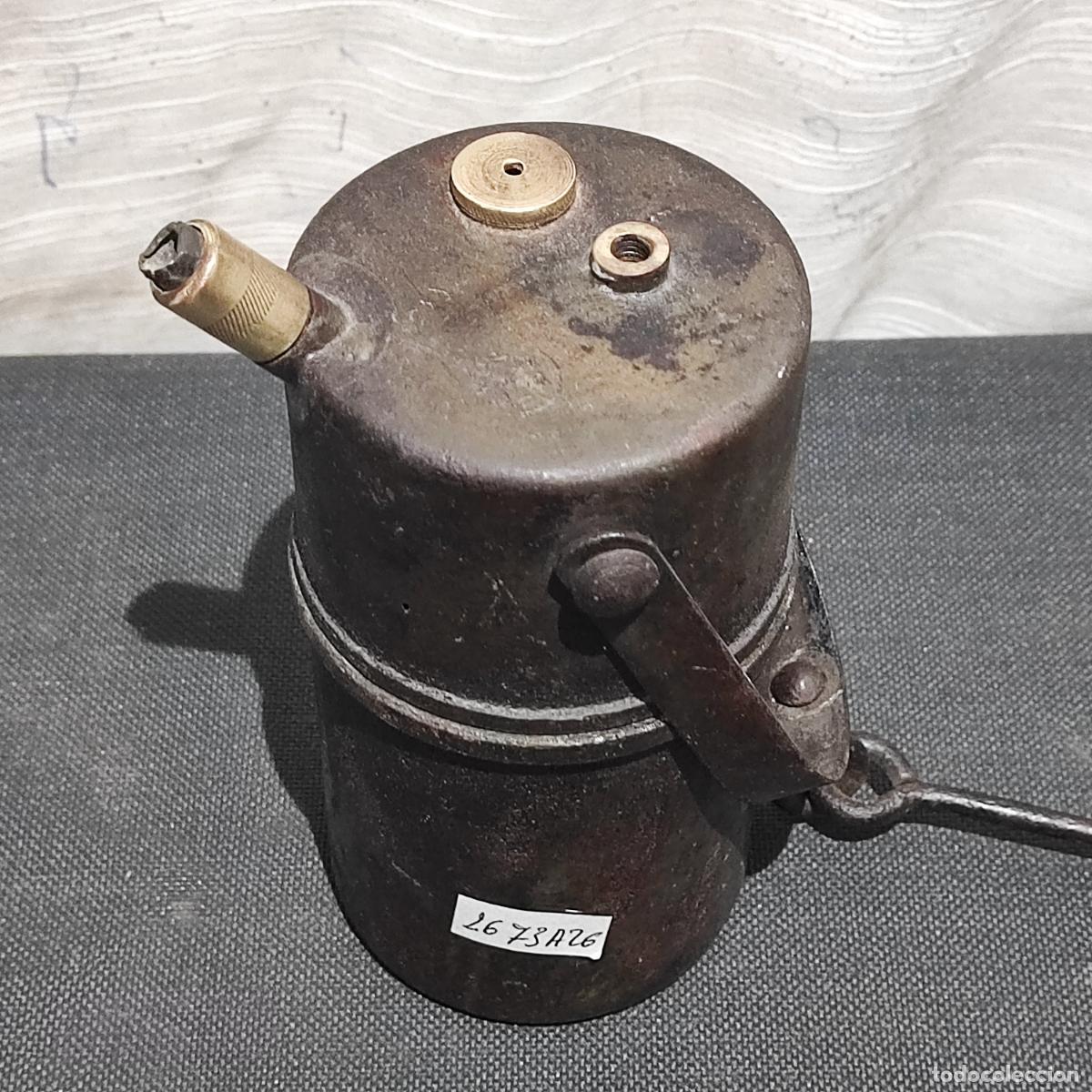 Antig&uuml;edades: LUZ DE CARBURO, HIERRO Y LATON